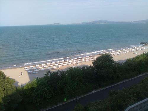 Flora Beach Apartaments