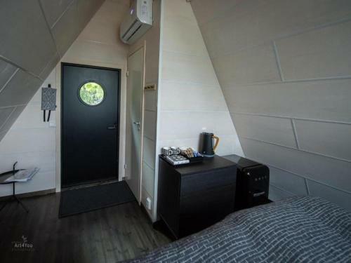 �ht�ri Zoo Villa Ursus