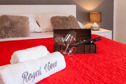 Royal View Apartment