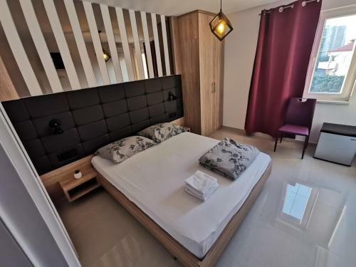 Hostal Elizabeta Deluxe Rooms