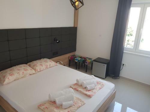 Hostal Elizabeta Deluxe Rooms