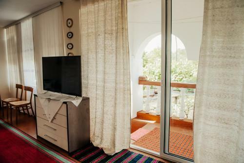 Agroturismo C?su?a De L�ng? Lac