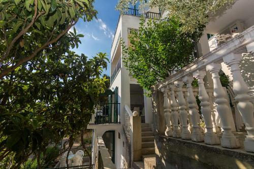 Apartments Zina