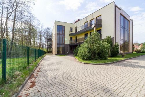 Gentle Brezze Apartment, By Cohost