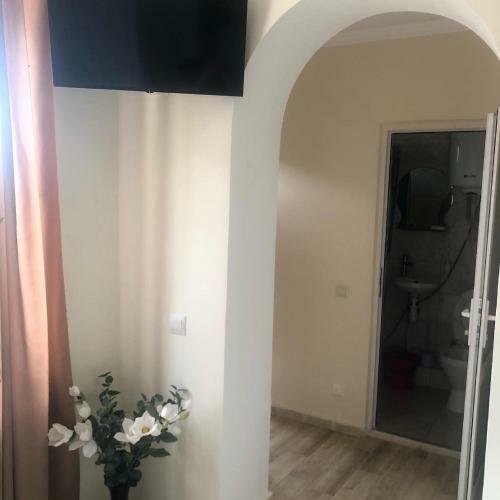 Hostal Guest House Emida