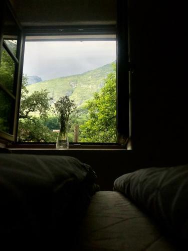 Hostal The Little Room