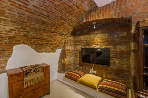 Wine Cellar Apartment
