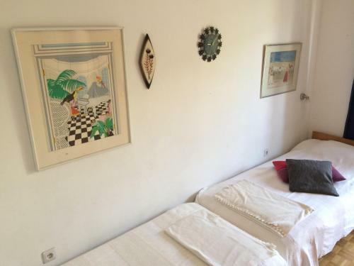 Hostal Rooms And Apartment Lia
