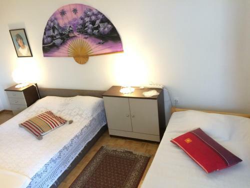 Hostal Rooms And Apartment Lia