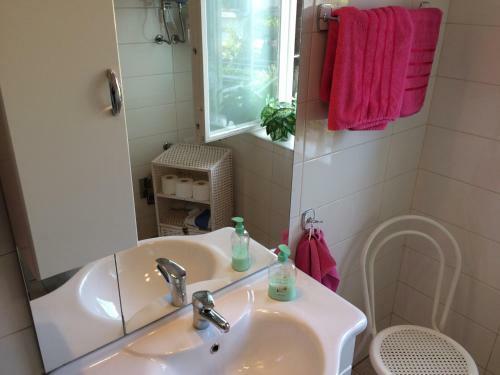 Hostal Rooms And Apartment Lia