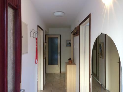 Hostal Rooms And Apartment Lia
