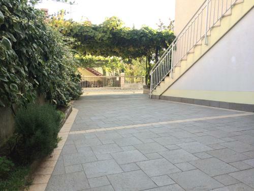 Hostal Rooms And Apartment Lia