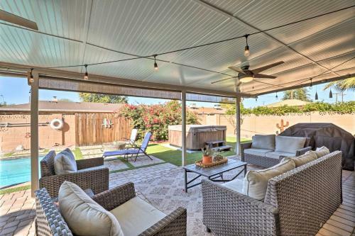 Pristine Escape About 2 Miles To Old Town Scottsdale!