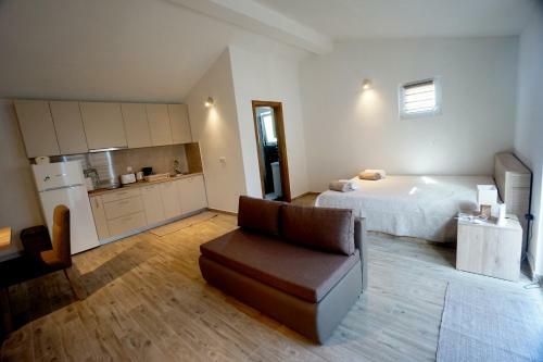 Hostal Apartments Sanja