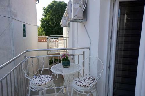 Hostal Apartments Sanja