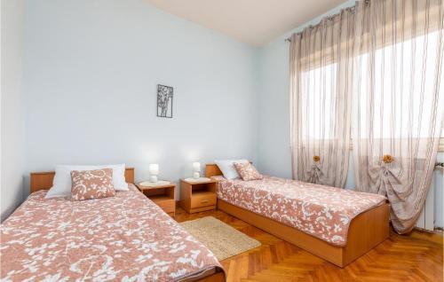 Nice Home In Fazana With 3 Bedrooms