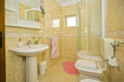 Apartamentos Close To Center, Quiet, With Parking