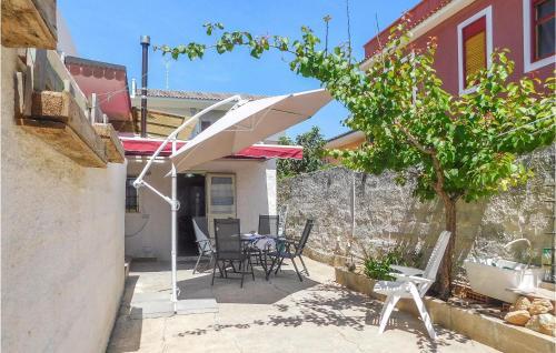 Nice Home In Avola With Wifi And 1 Bedrooms