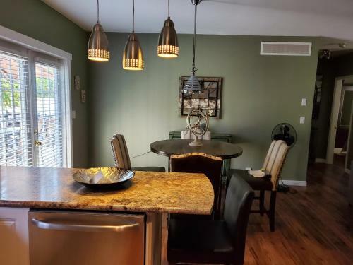 Prosecco Palazzo At Peachland Home