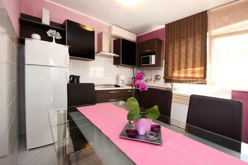 Hostal Apartments And Rooms Branka