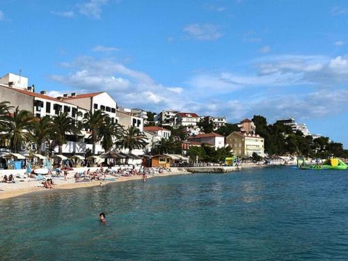 Apartments Villa Vesna Podgora - Cdm05026-dyd