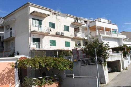 Apartments Villa Vesna Podgora - Cdm05026-dyd