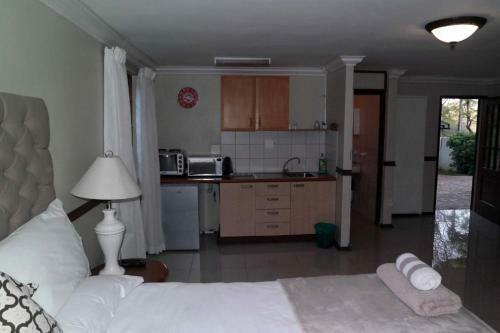 Apartamento Self Catering Room With Private Entrance In