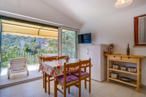 Apartments Valun