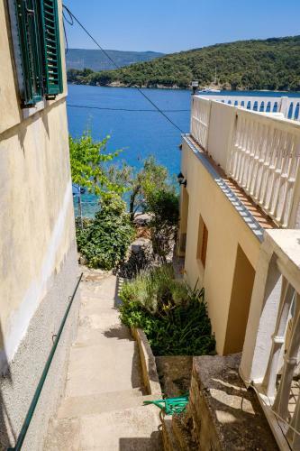 Apartments Valun