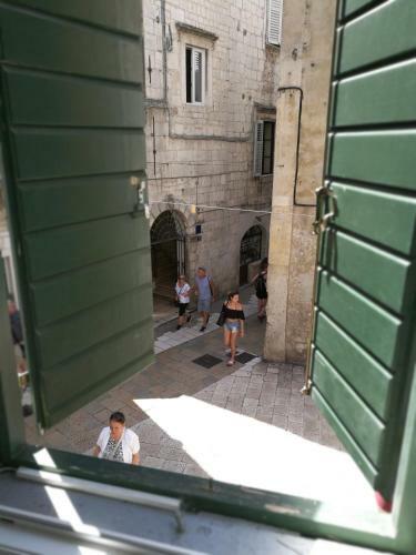 Diocletians Palace Apartment For Two