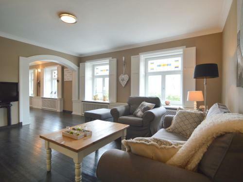 Cozy Charming Apartment In Roosteren By The Lake