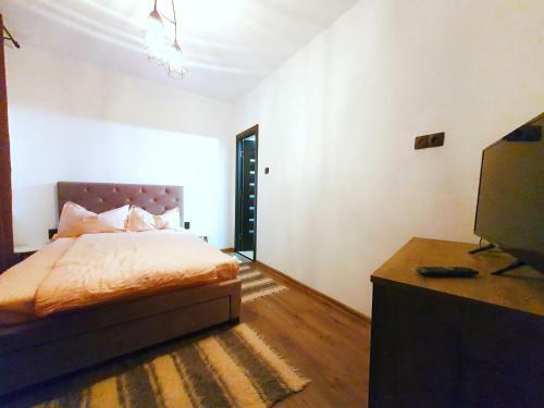 Hostal Holiday Home Esku