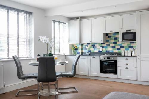 Top Floor One Bedroom Apartment