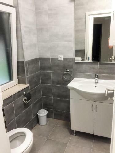 Apartments Pome?tak