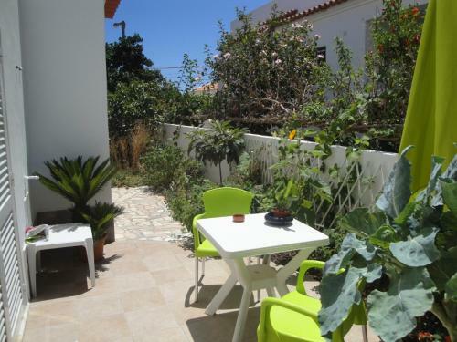 Hostal Lemon Tree Relaxing Guesthouse