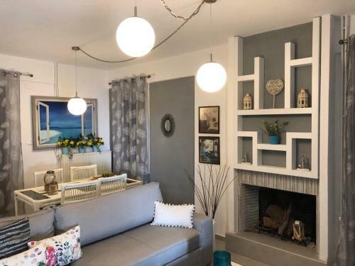 Sofia's Pearl Beachfront Maisonette