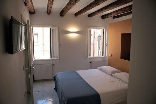 Hostal Ca' Zuliani Rooms