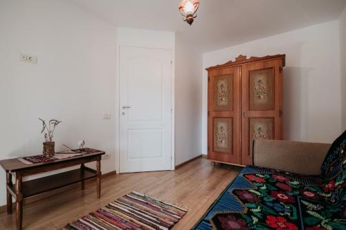 Hostal Casa De Sub Munte