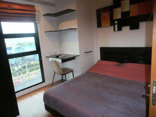 Apartamento Luxurious Corner Unit In Great Location In The Axis