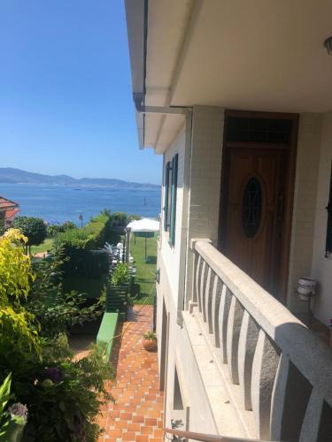 Playa Sin�s Beach. A Pie De Playa. Raxo-sanxenxo.