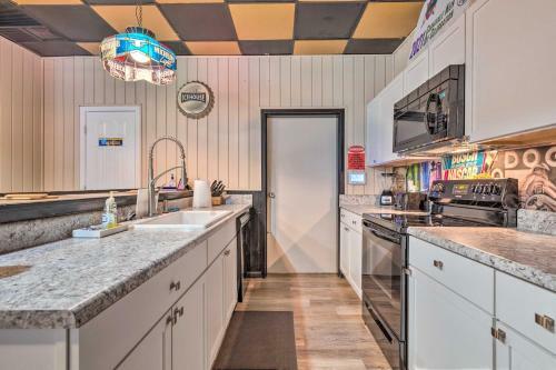 The Float Yard Pensacola Home With Pool Table