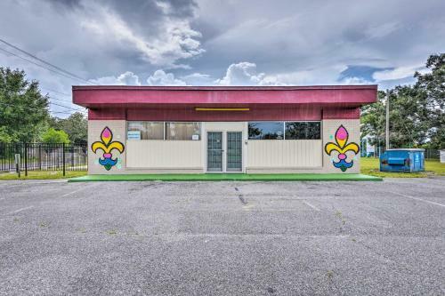 The Float Yard Pensacola Home With Pool Table