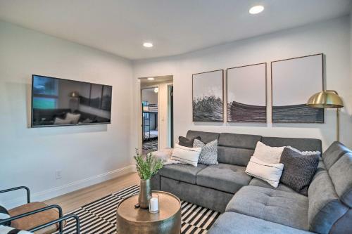 Sleek Redington Beach Retreat With Lanai, Grill