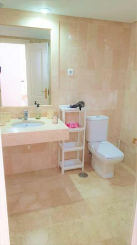 Luxury Apartment Near Puerto Ban�s
