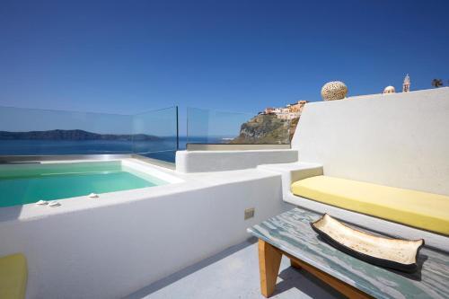 Hotel Fira Romantic Suites