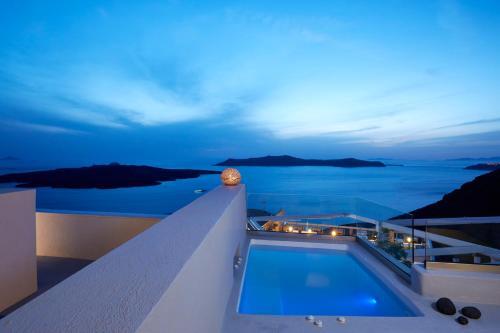 Hotel Fira Romantic Suites