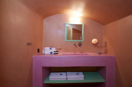 Hotel Fira Romantic Suites