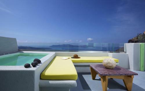 Hotel Fira Romantic Suites