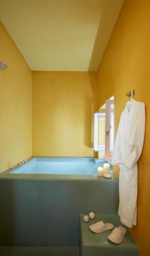 Hotel Fira Romantic Suites