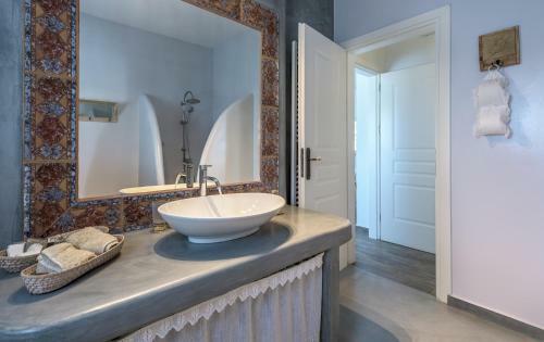 Villa Milos Retreat